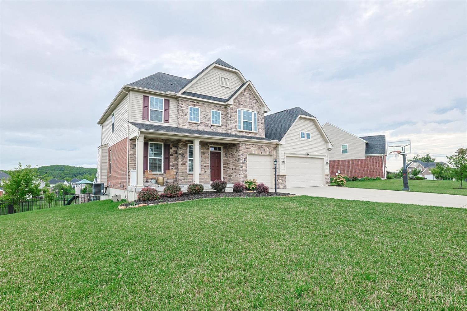 2706 Hartfield Lane