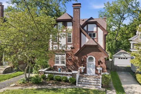 Photo of 3640 Saybrook Avenue, Cincinnati, OH 45208 (MLS # 1876157)