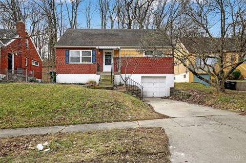 Photo of 1702 Ashbrook Drive, Cincinnati, OH 45238 (MLS # 1870164)
