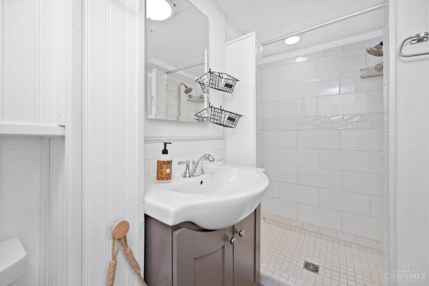 9614 Conklin Road, Blue Ash, Ohio image 21
