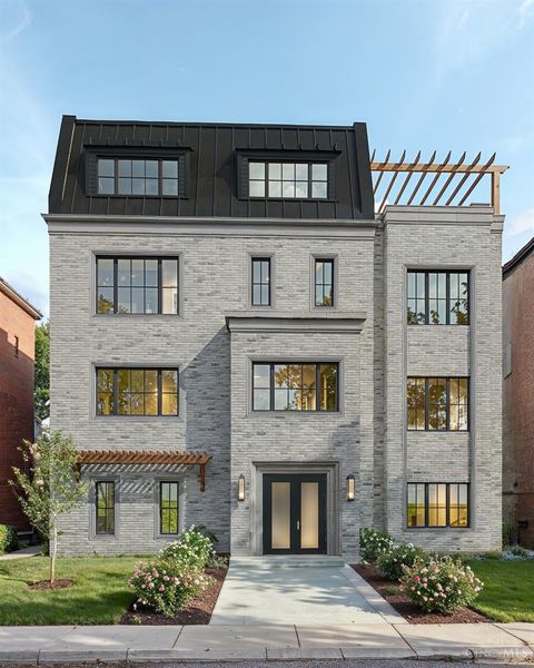 Photo of 2945 Three Oaks Ln Ln #Lt 10, Cincinnati, OH 45209 (MLS # 1871445)