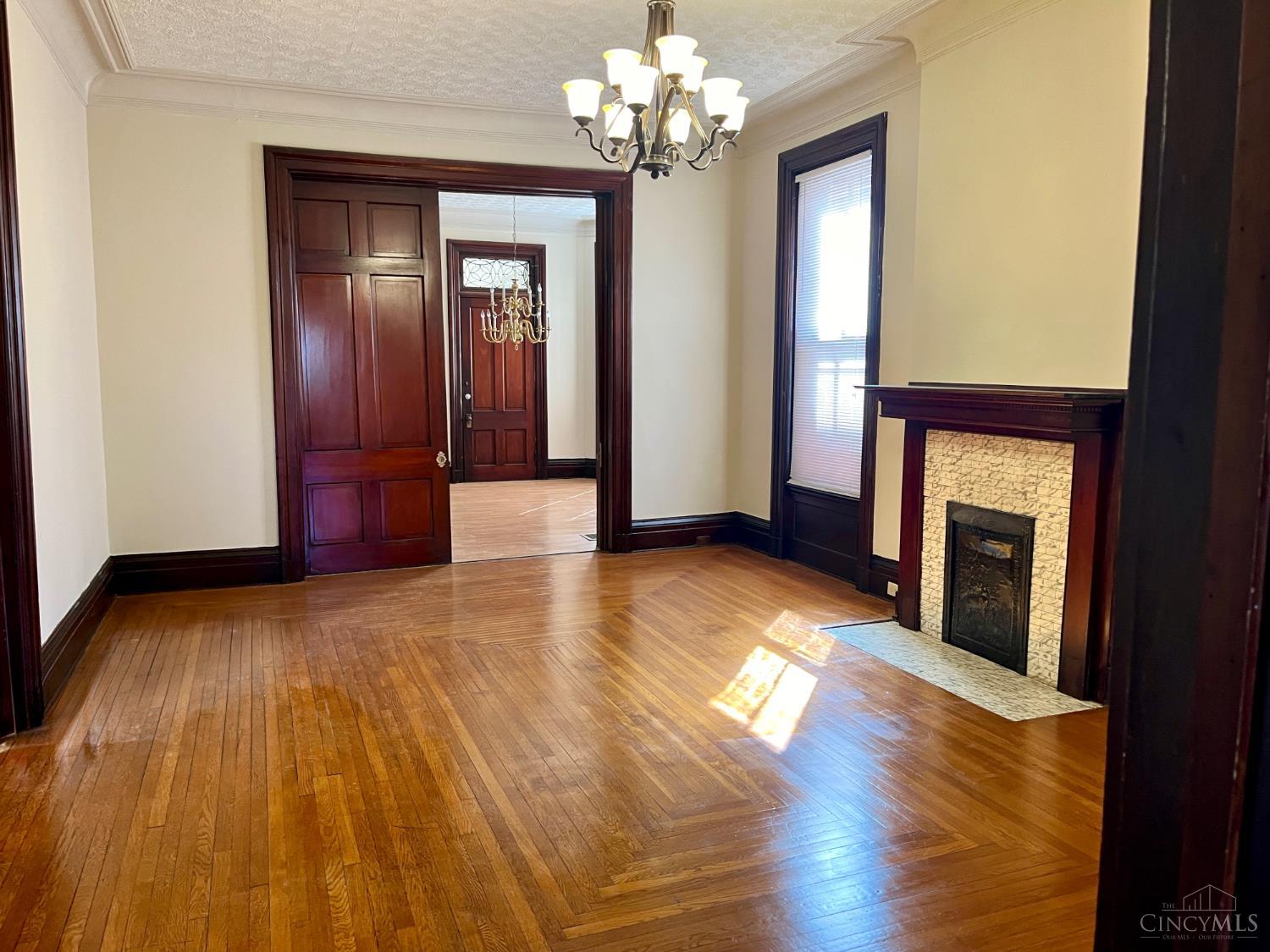 2410 Ashland Avenue