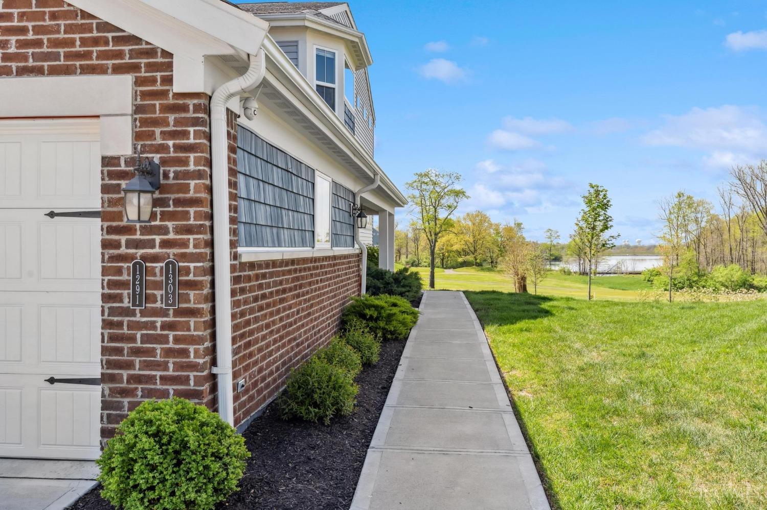 1291 Lake Run Drive, Turtle Creek Twp, Ohio image 3