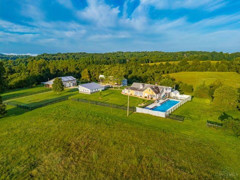 Homes For Sale - 1573 Cedar Mills Road<br/> Blue Creek, OH 45616