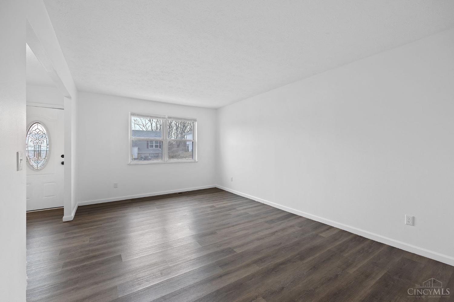 2451 Chesterhill Drive, Colerain Twp, Ohio image 12