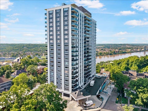 Condo For Sale - 2200 Victory Parkway #2504<br/> Cincinnati, OH 45206