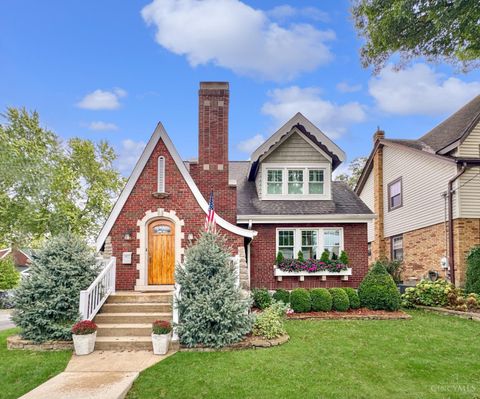 Photo of 3822 Marburg Avenue, Cincinnati, OH 45209 (MLS # 1856432)