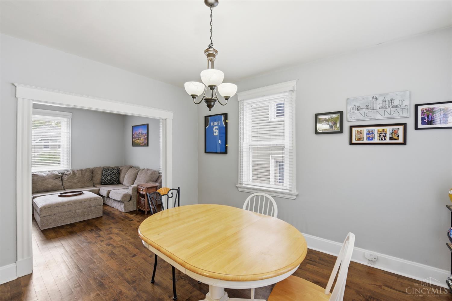 2347 Glenside Avenue