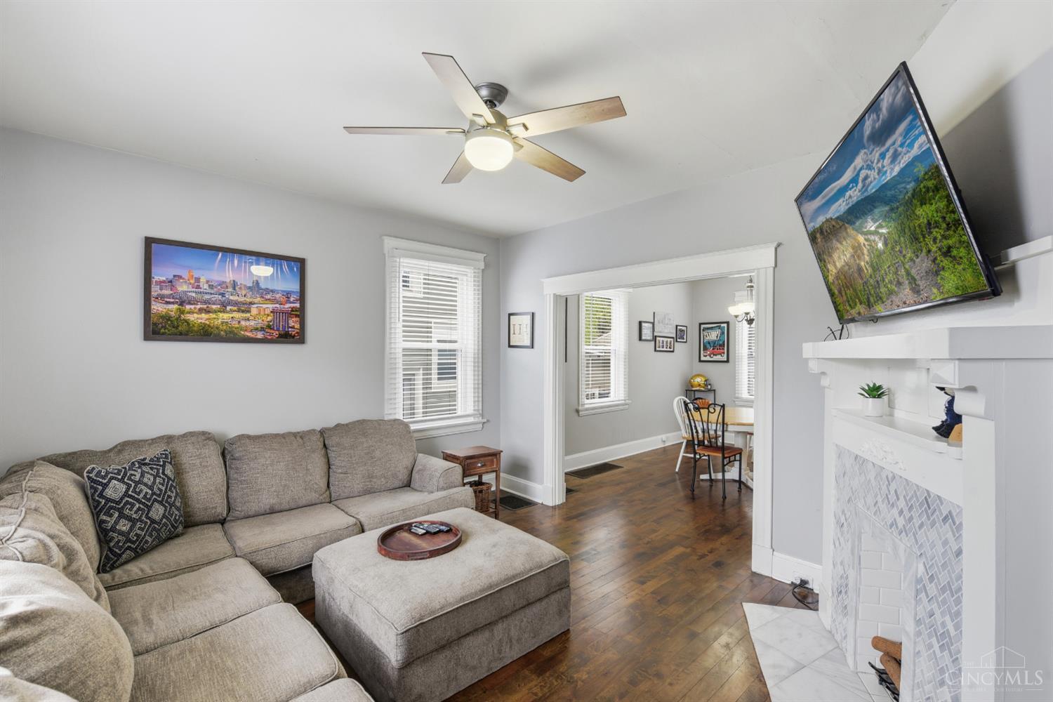 2347 Glenside Avenue