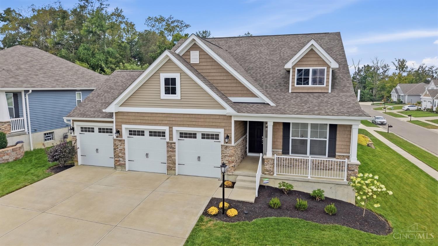 5189 Center View Drive