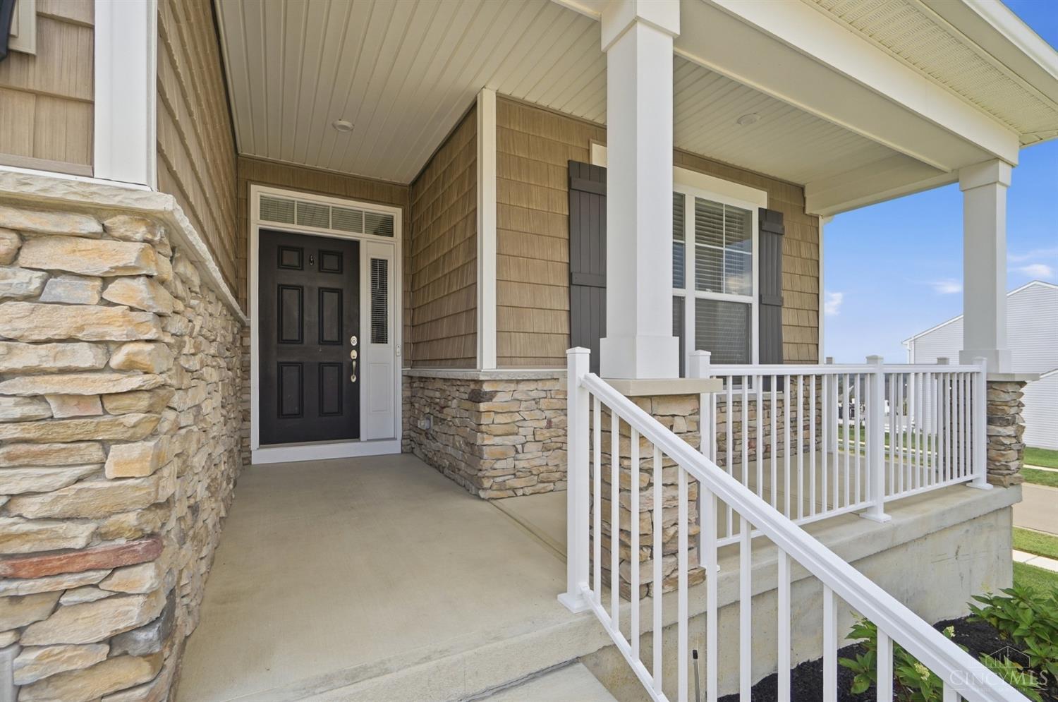 5189 Center View Drive