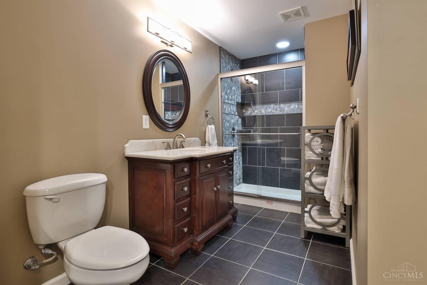 6890 Sweetfarm Lane, Goshen Twp, Ohio image 32