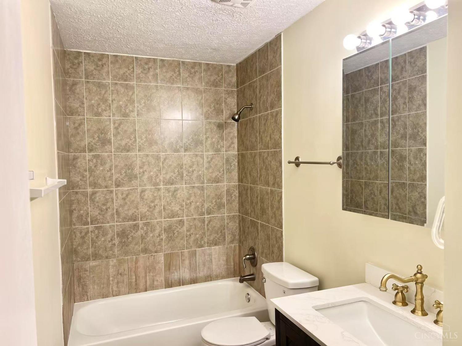 11578 Norbourne Drive, Forest Park, Ohio image 22