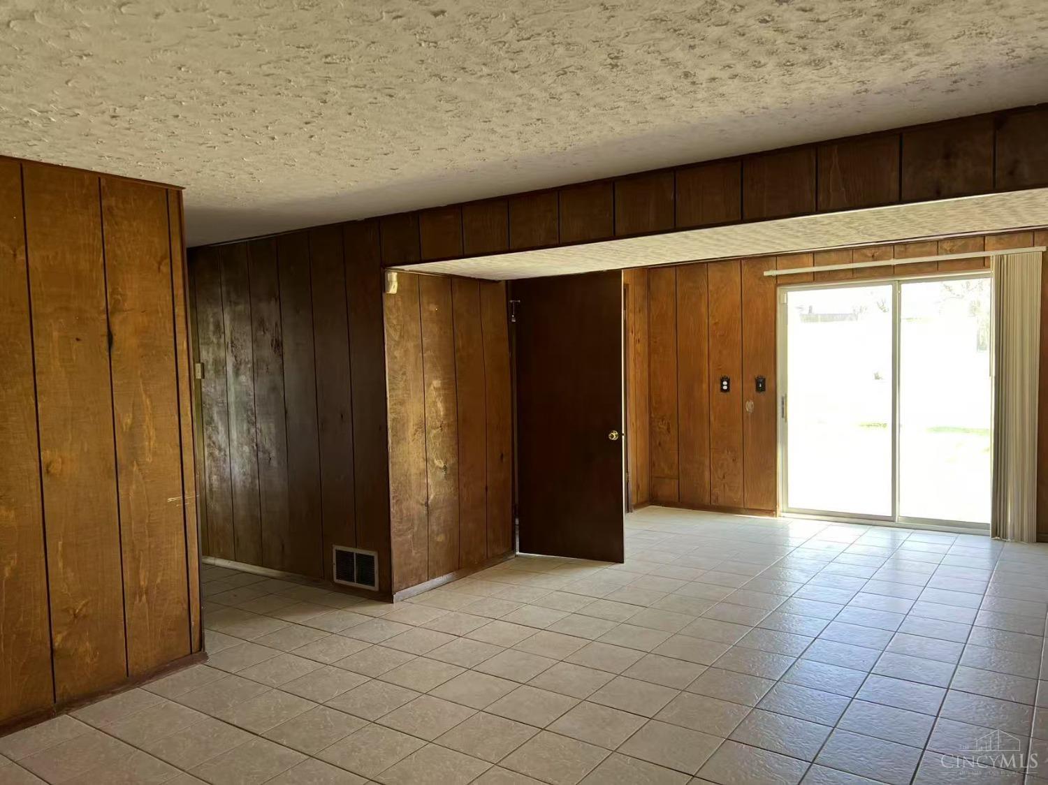 11578 Norbourne Drive, Forest Park, Ohio image 10