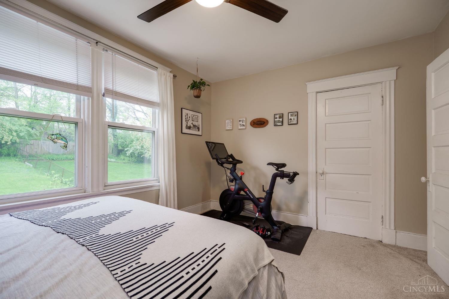 2335 Glenside Avenue, Norwood, Ohio image 24