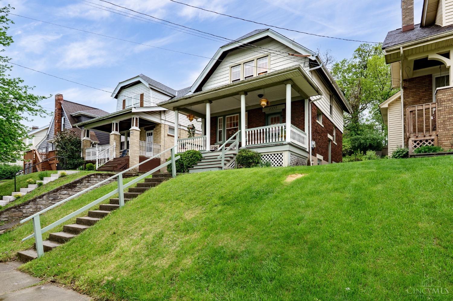 2335 Glenside Avenue, Norwood, Ohio image 1