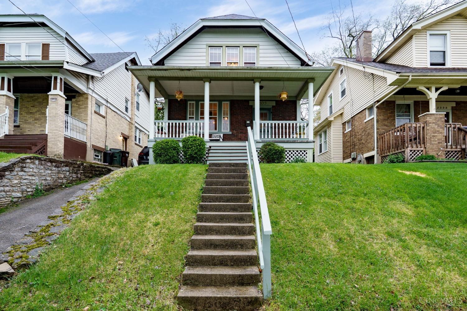 2335 Glenside Avenue, Norwood, Ohio image 3