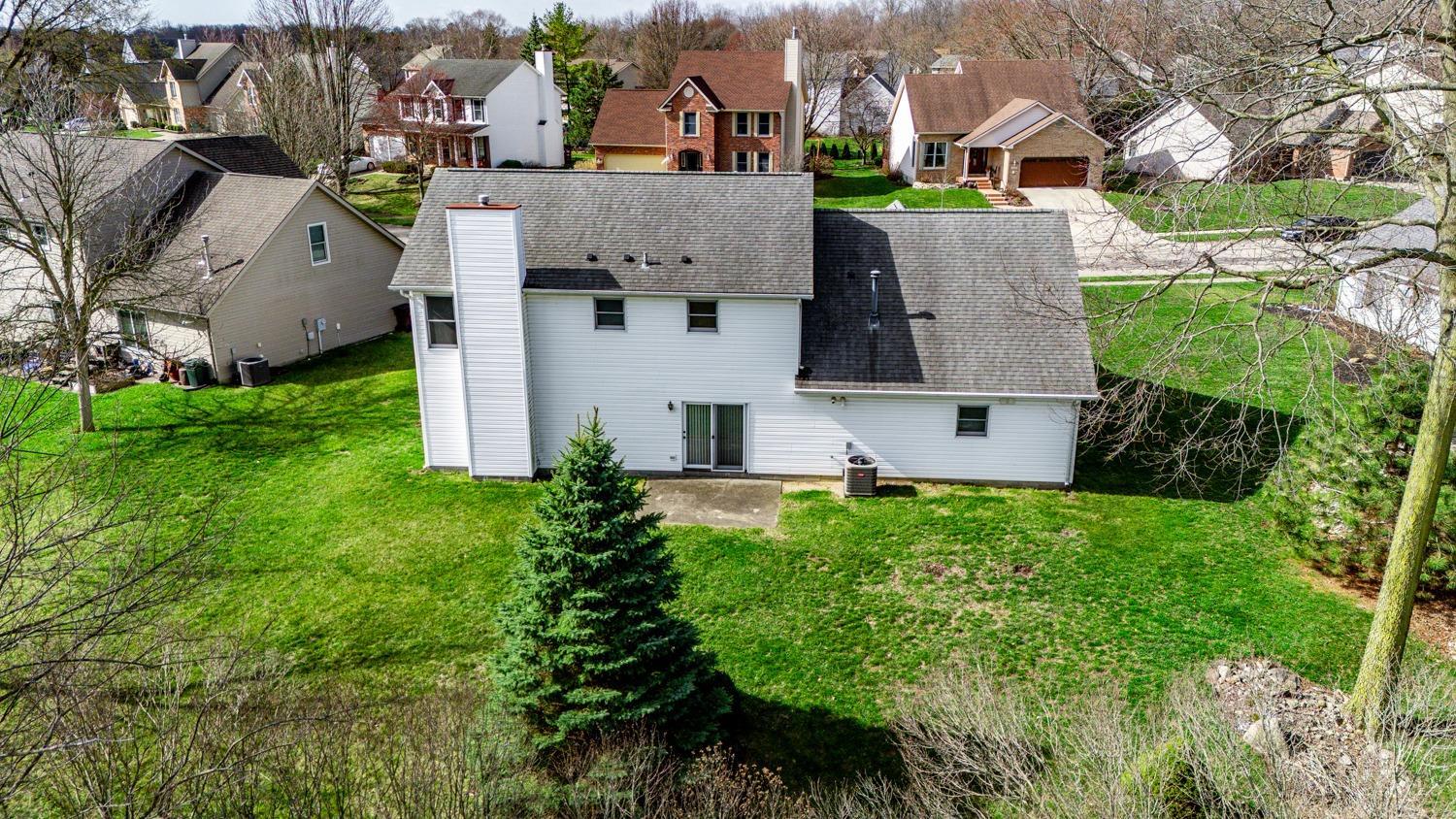 2716 Walnut Ridge Drive, Troy, Ohio image 2