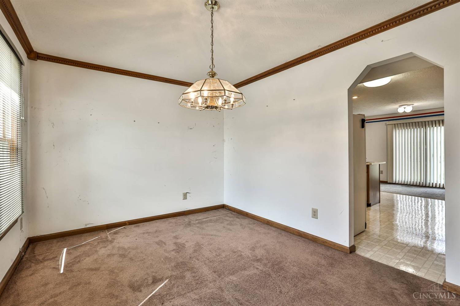 2716 Walnut Ridge Drive, Troy, Ohio image 10