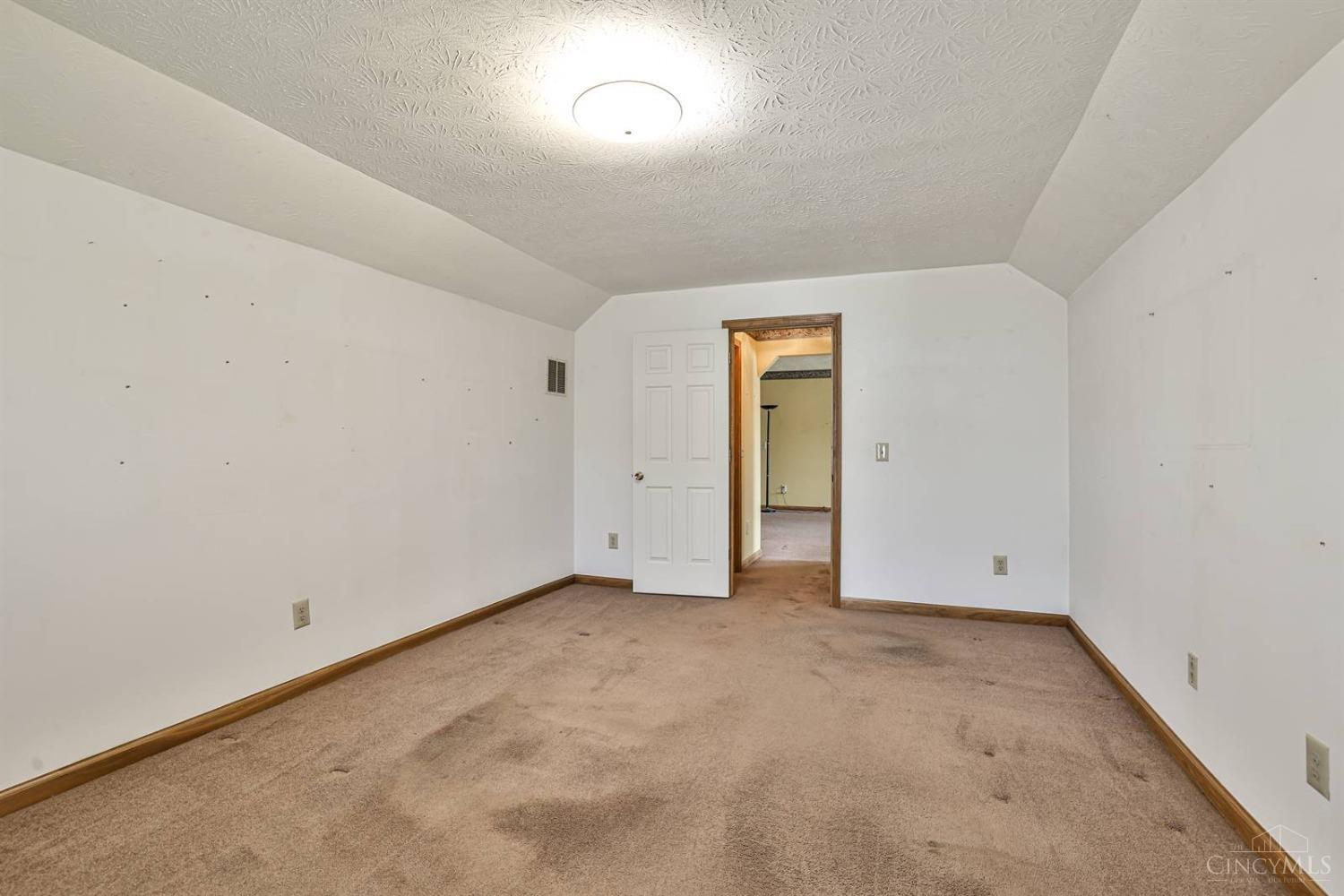 2716 Walnut Ridge Drive, Troy, Ohio image 32