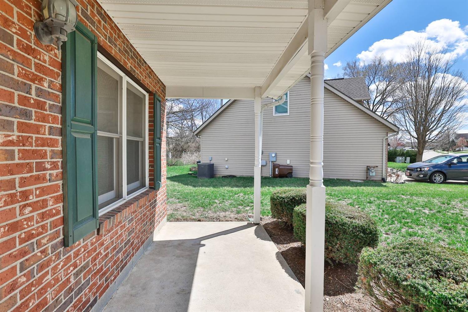 2716 Walnut Ridge Drive, Troy, Ohio image 6