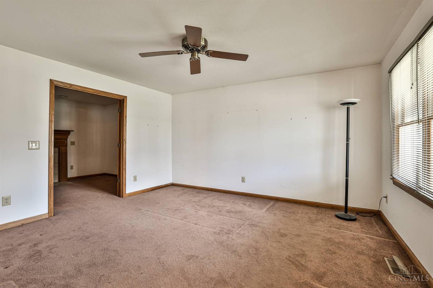 2716 Walnut Ridge Drive, Troy, Ohio image 8
