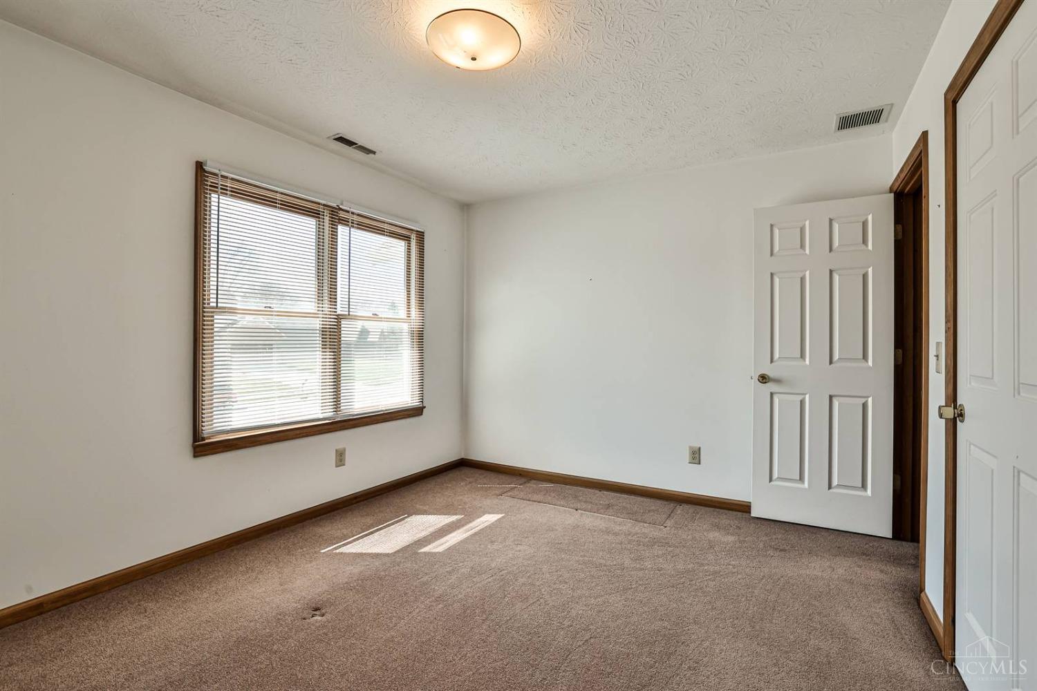 2716 Walnut Ridge Drive, Troy, Ohio image 36