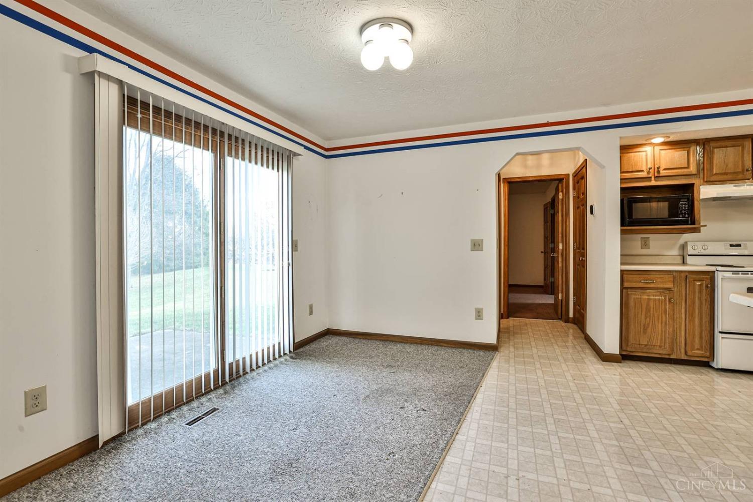 2716 Walnut Ridge Drive, Troy, Ohio image 19