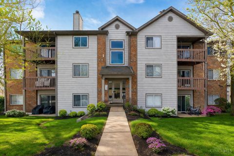 Photo of 8945 Eagleview Drive #10, West Chester, OH 45069 (MLS # 1874233)