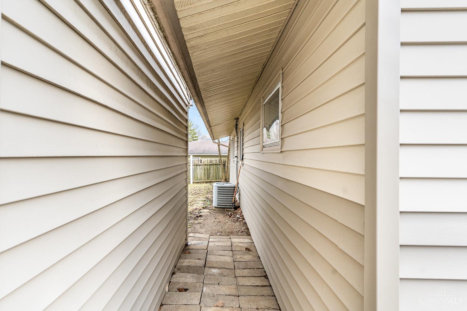 2592 Wenning Road, Colerain Twp, Ohio image 11