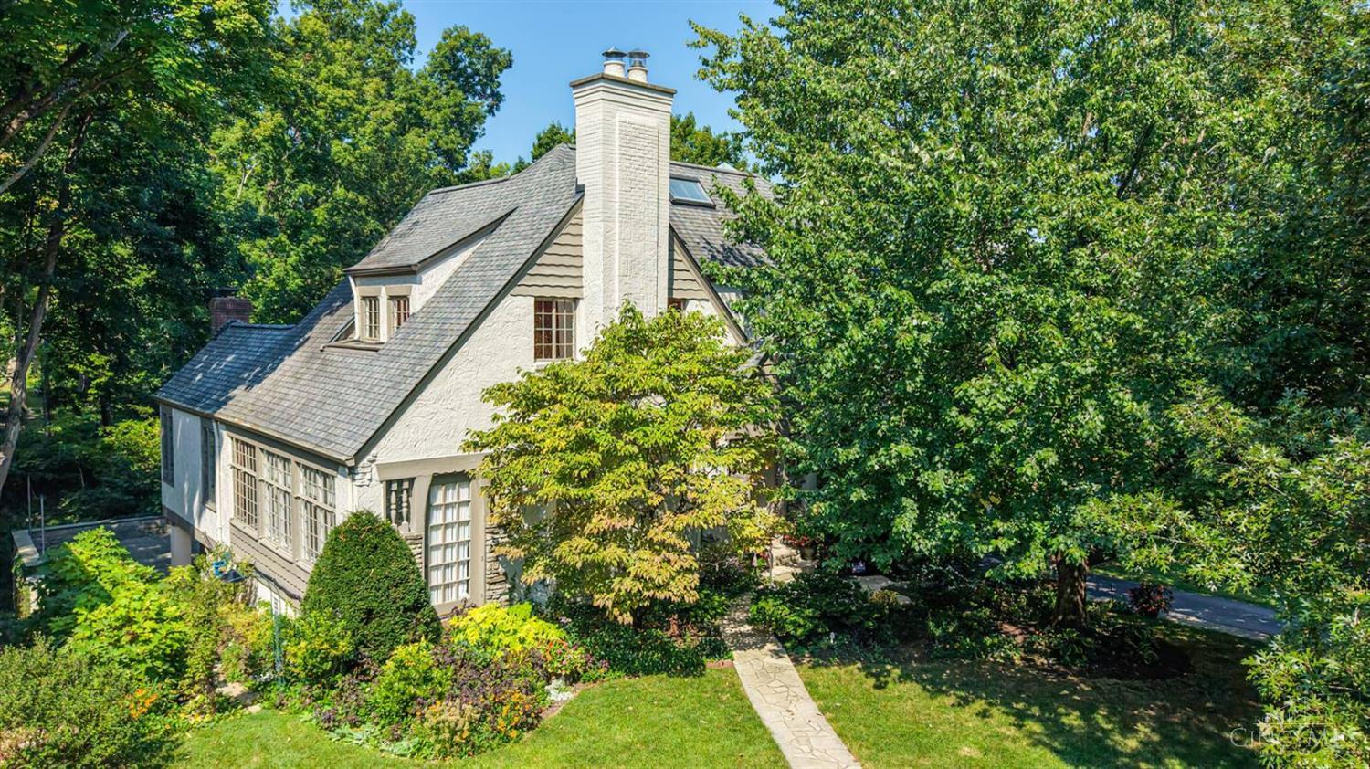 3621 Victoria Lane