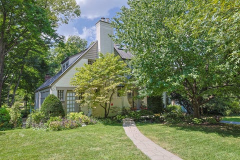 Photo of 3621 Victoria Lane, Cincinnati, OH 45208 (MLS # 1893430)
