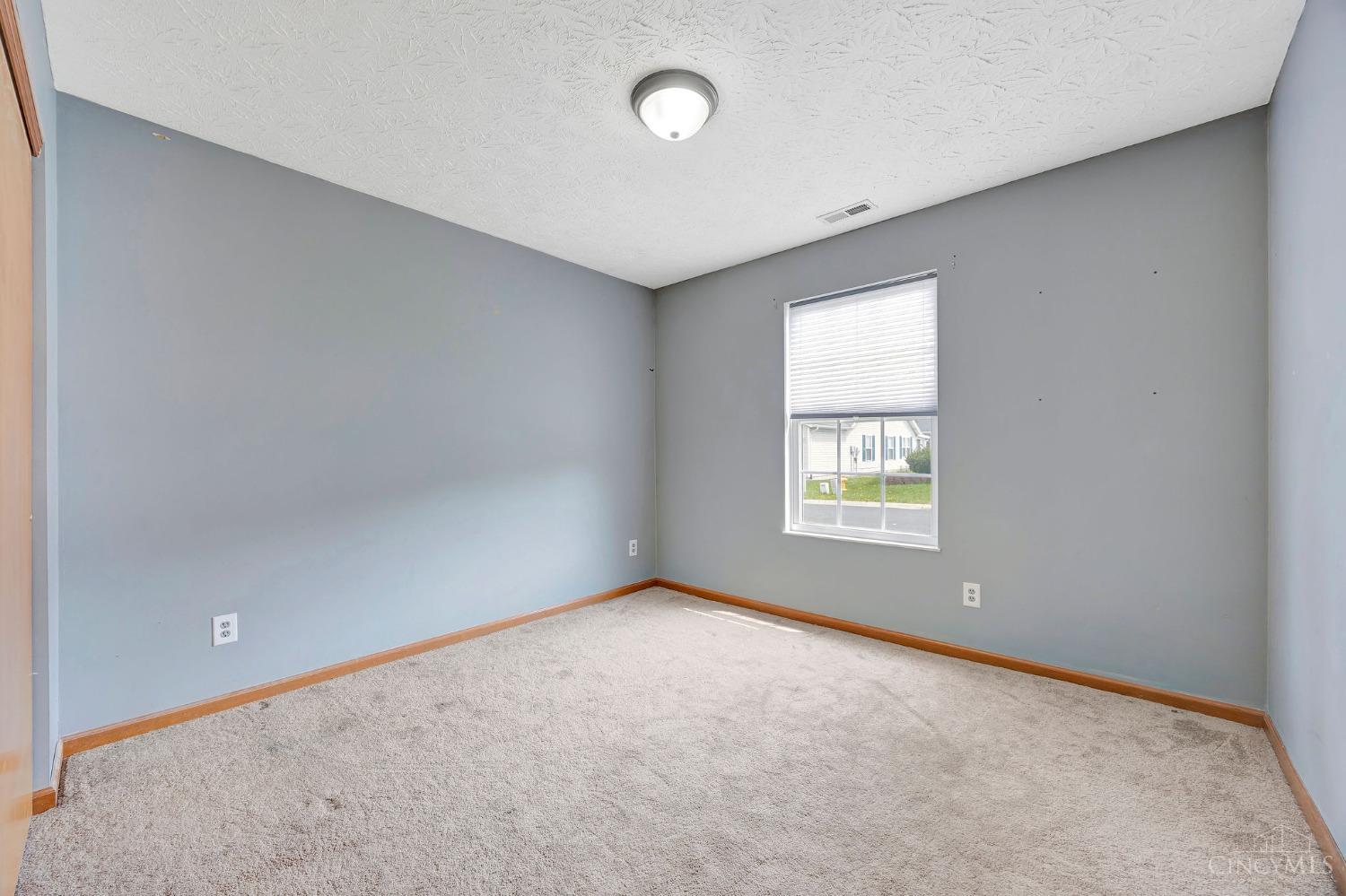 58 W Persimmon Drive, Hamilton, Ohio image 25