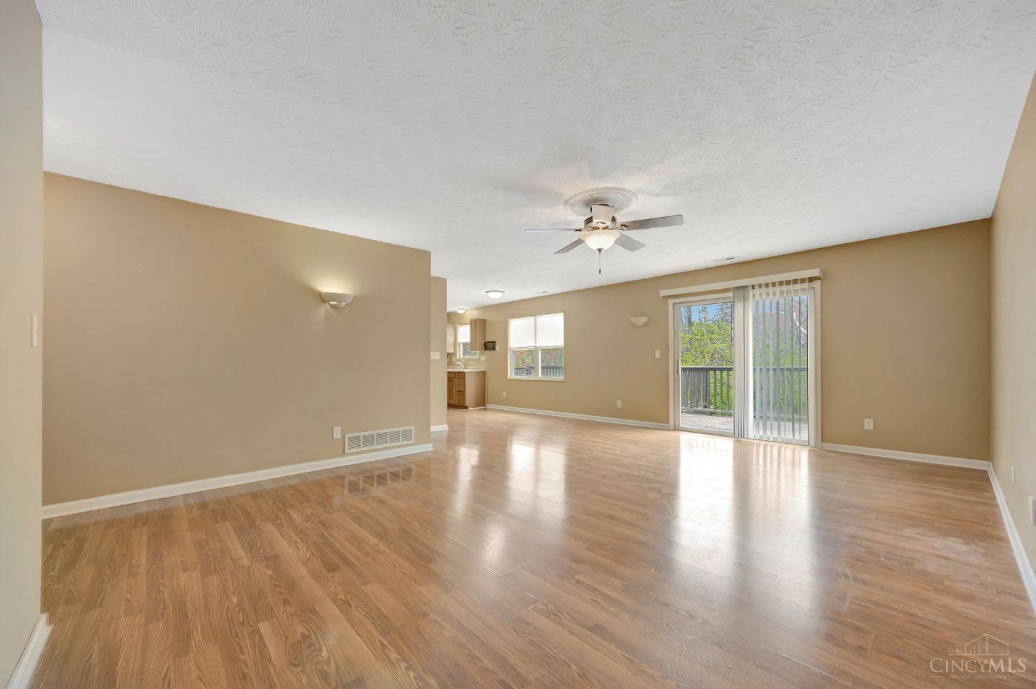 58 W Persimmon Drive, Hamilton, Ohio image 18