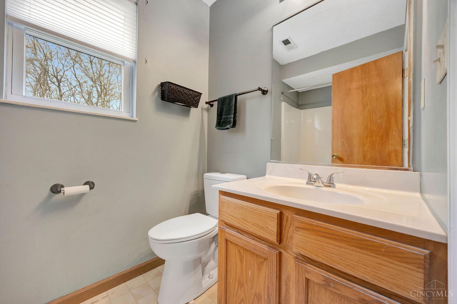58 W Persimmon Drive, Hamilton, Ohio image 10