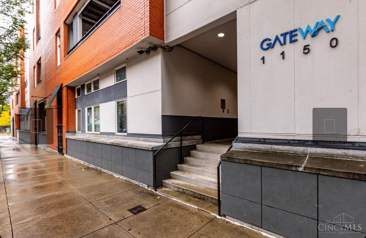 1150 Vine Street 27