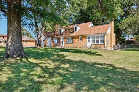 Photo of 372 Greenwell Avenue, Cincinnati, OH 45238 (MLS # 1894201)