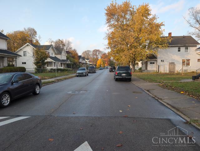 127 N Ardmore Avenue