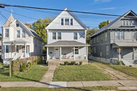 Photo of 1932 Clarion Avenue, Cincinnati, OH 45207 (MLS # 1866608)