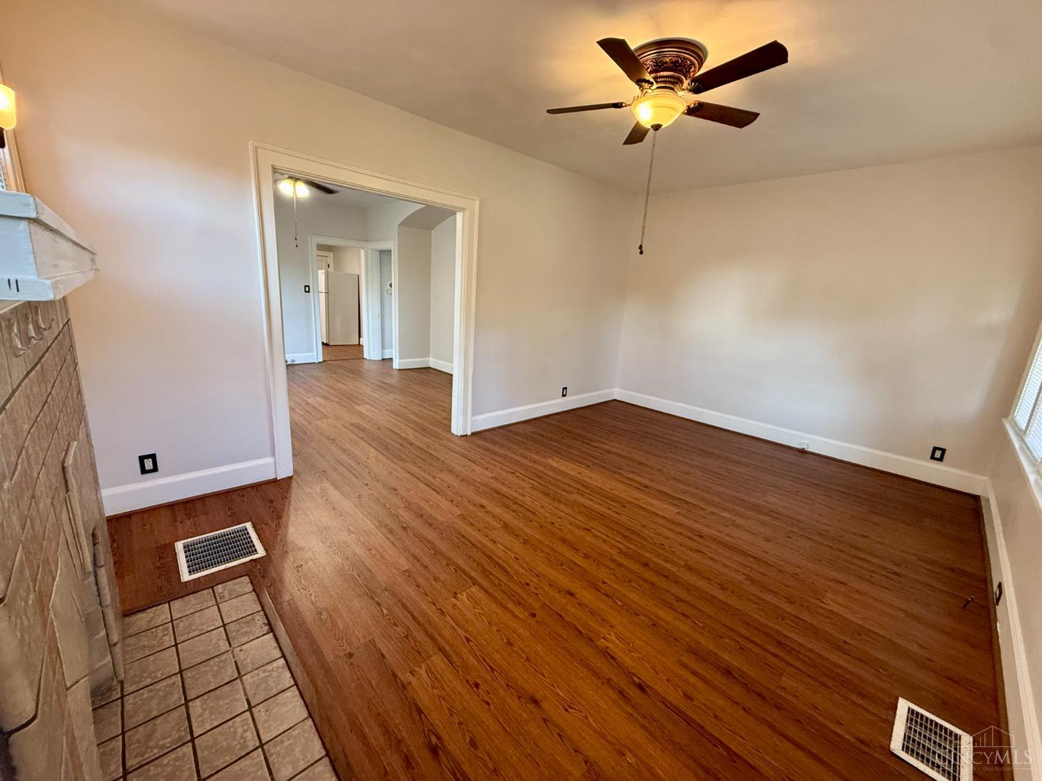 4263 W 8th Street