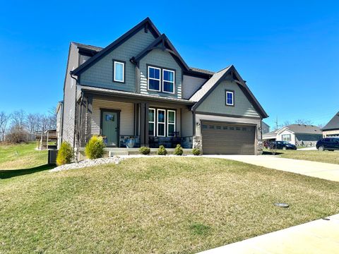 Photo of 1287 Heather Ridge Rdg, Delhi Township, OH 45233 (MLS # 1866207)