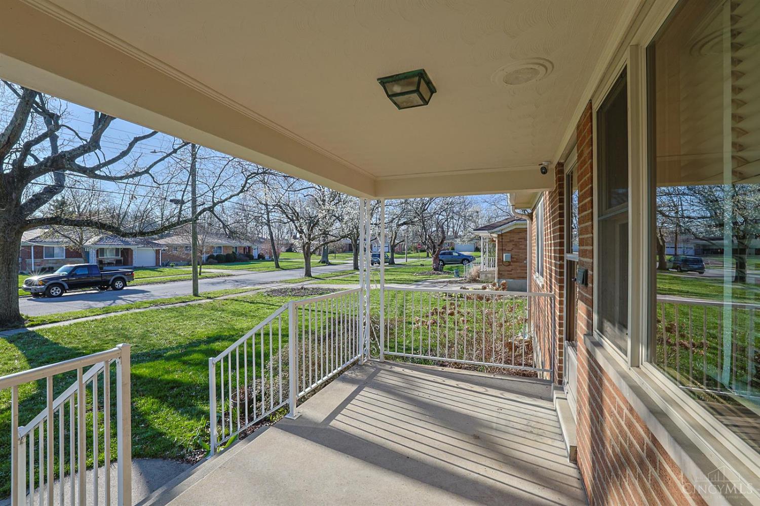 5921 Monticello Avenue