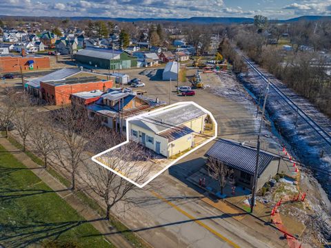 Apartment For Sale - 10 N Main Street<br/> Peebles, OH 45660