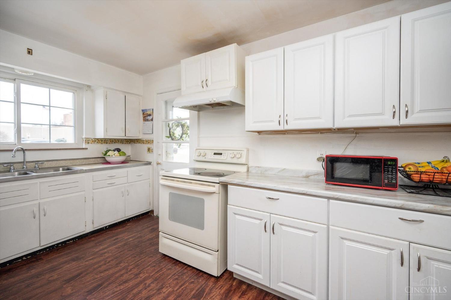 3369 W Galbraith Road, Colerain Twp, Ohio image 30