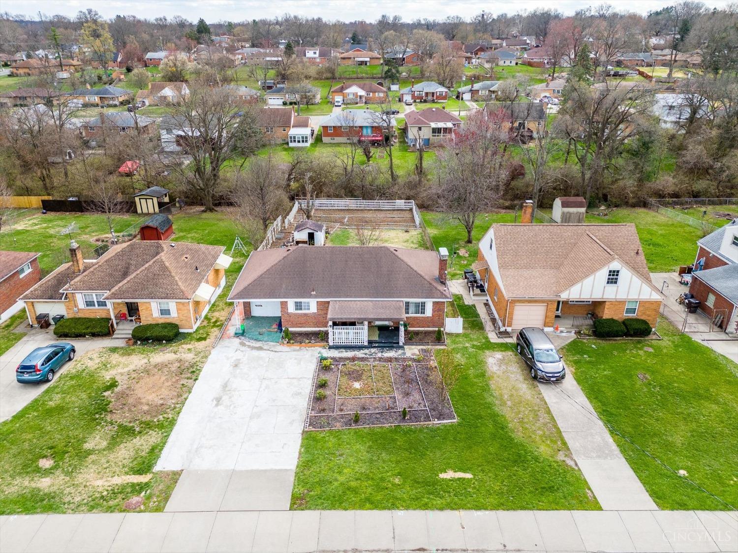 3369 W Galbraith Road, Colerain Twp, Ohio image 2