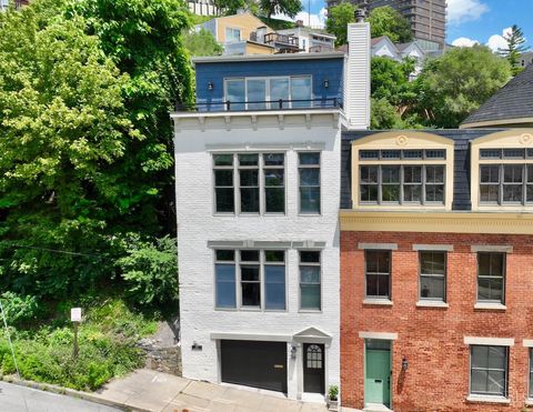 Photo of 902 Monastery Street, Cincinnati, OH 45202 (MLS # 1856606)