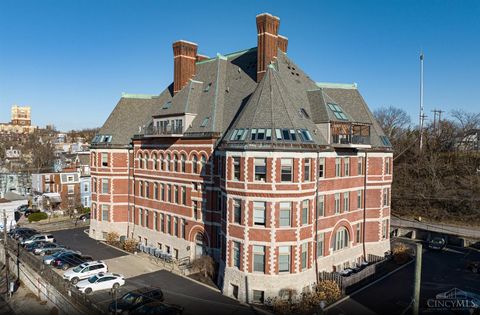 Condo For Sale - 255 Warner Street<br/> Cincinnati, OH 45219