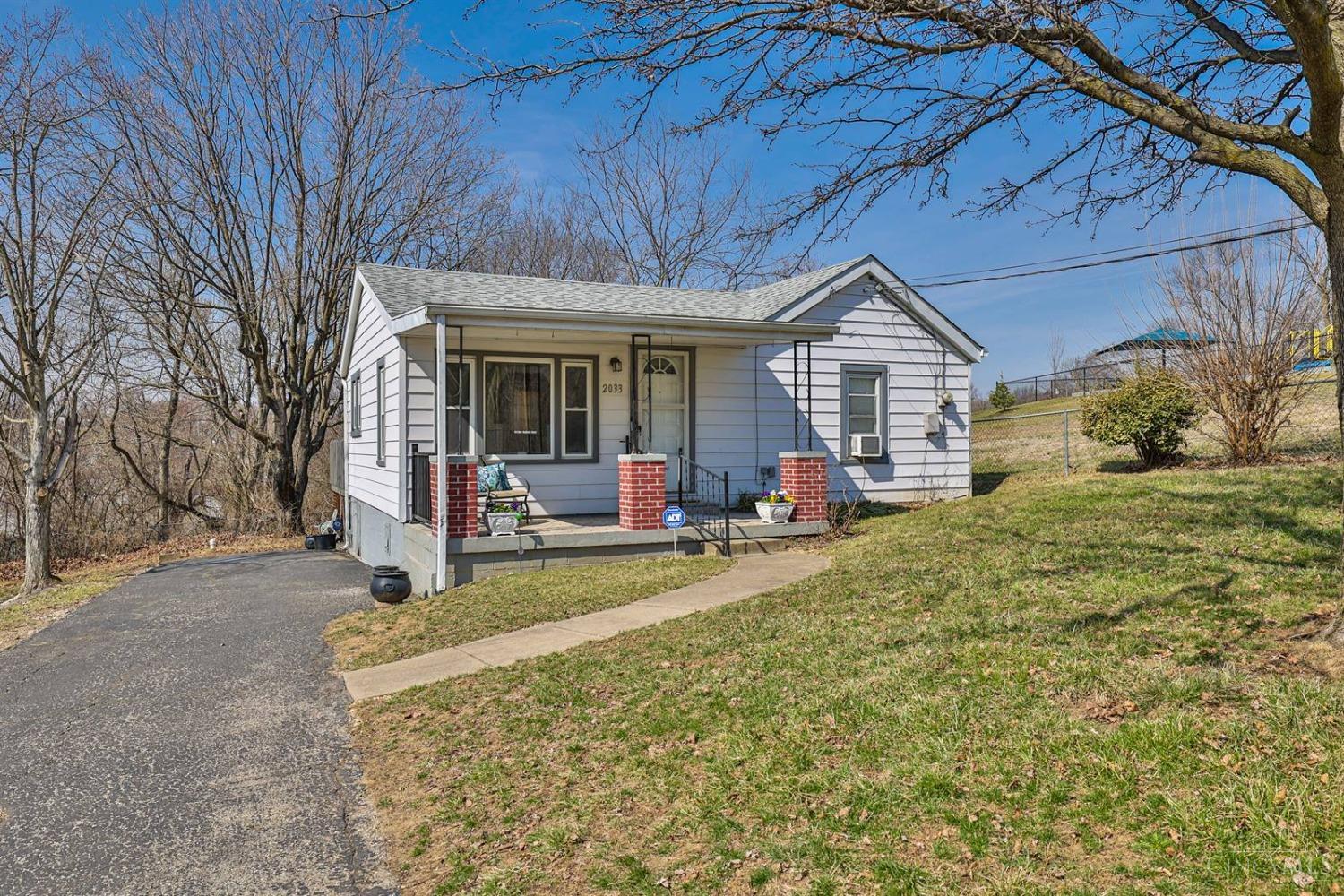 2033 Milton Street, Fairfield Twp, Ohio image 2