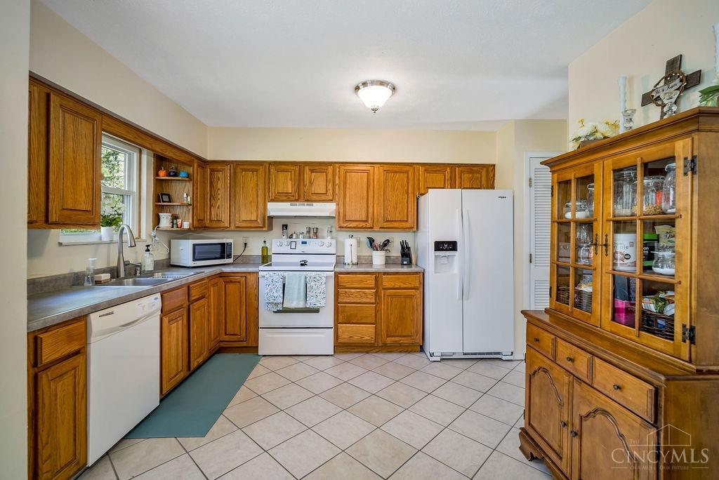 446 Emerald Woods Drive, Oxford, Ohio image 16