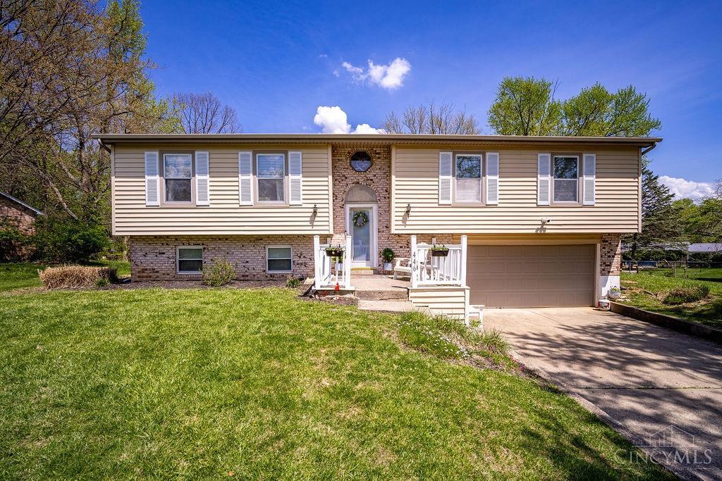 446 Emerald Woods Drive, Oxford, Ohio image 1